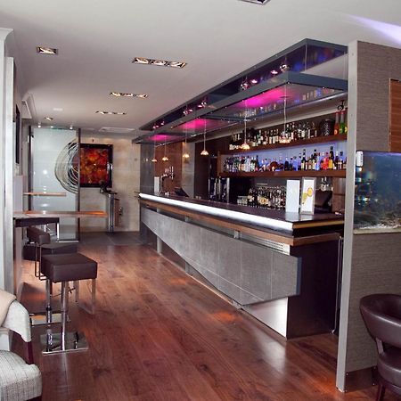 The Studley Hotel 해러게이트 레스토랑 사진